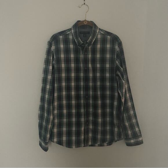 Banana Republic Green & Navy Plaid Button Up Shirt Size Small - Picture 2 of 6